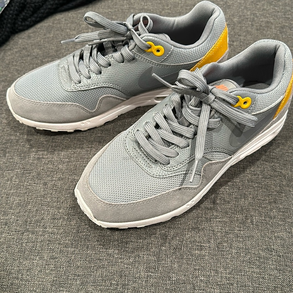 Nike Airmax sneakers-women
